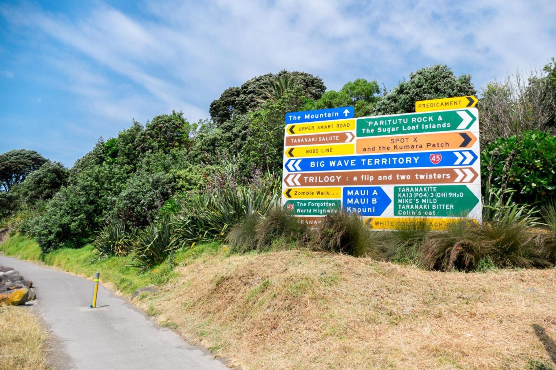 Sea Breeze On Belt By Coastal Walkway Villa New Plymouth Exterior photo